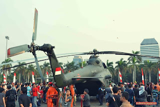 Suasana Pameran Alutsista TNI 2012 berita foto pemeran alutsista tni