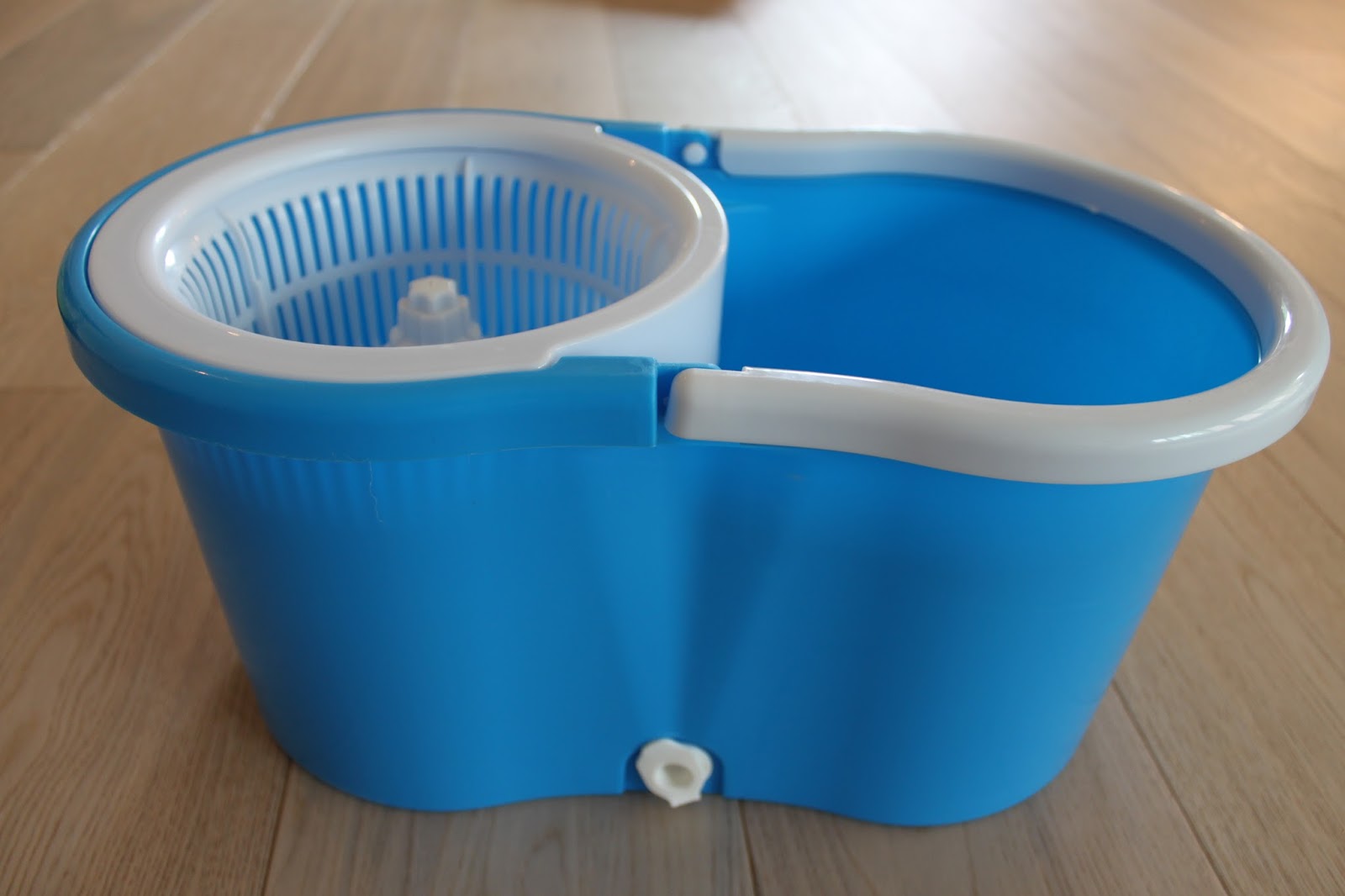 Mopnado Deluxe Spin Mop vs. MopDash vs. Woodsam spin mops ALL THINGS