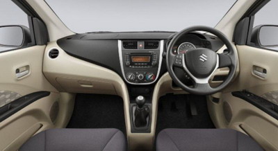 Interior Suzuki Celerio Perbandingan Pilih Suzuki Celerio vs. Suzuki New Splash