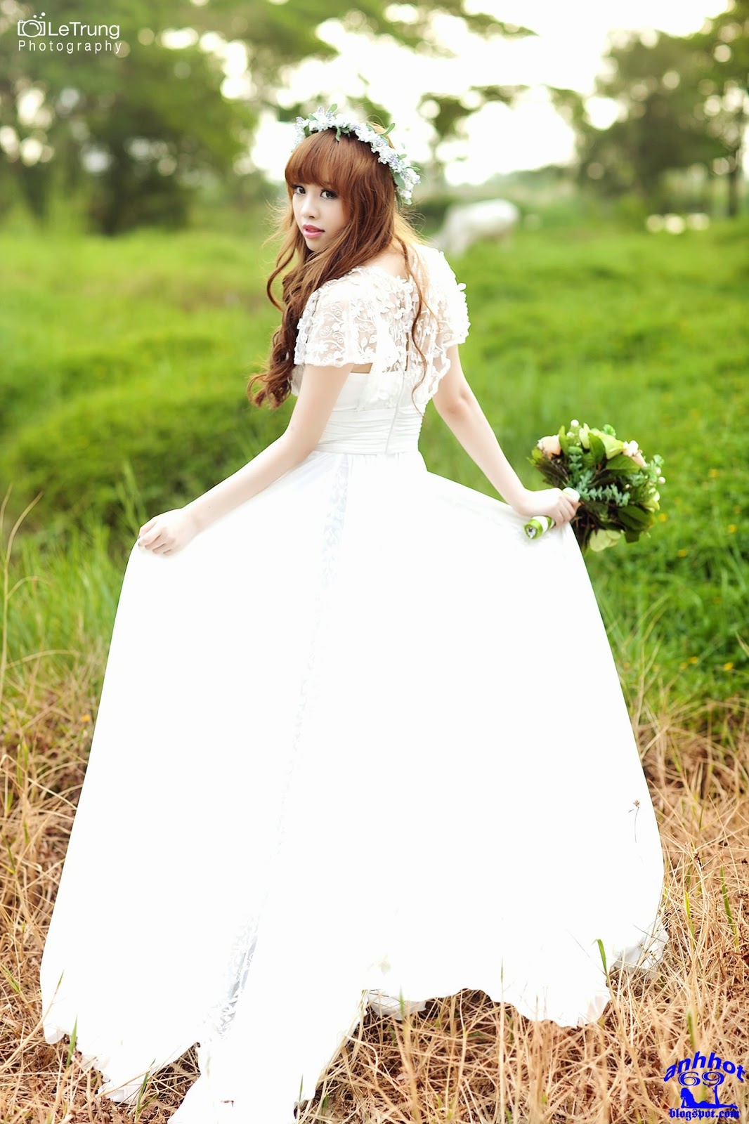 Beautiful (335) Beautiful (335)