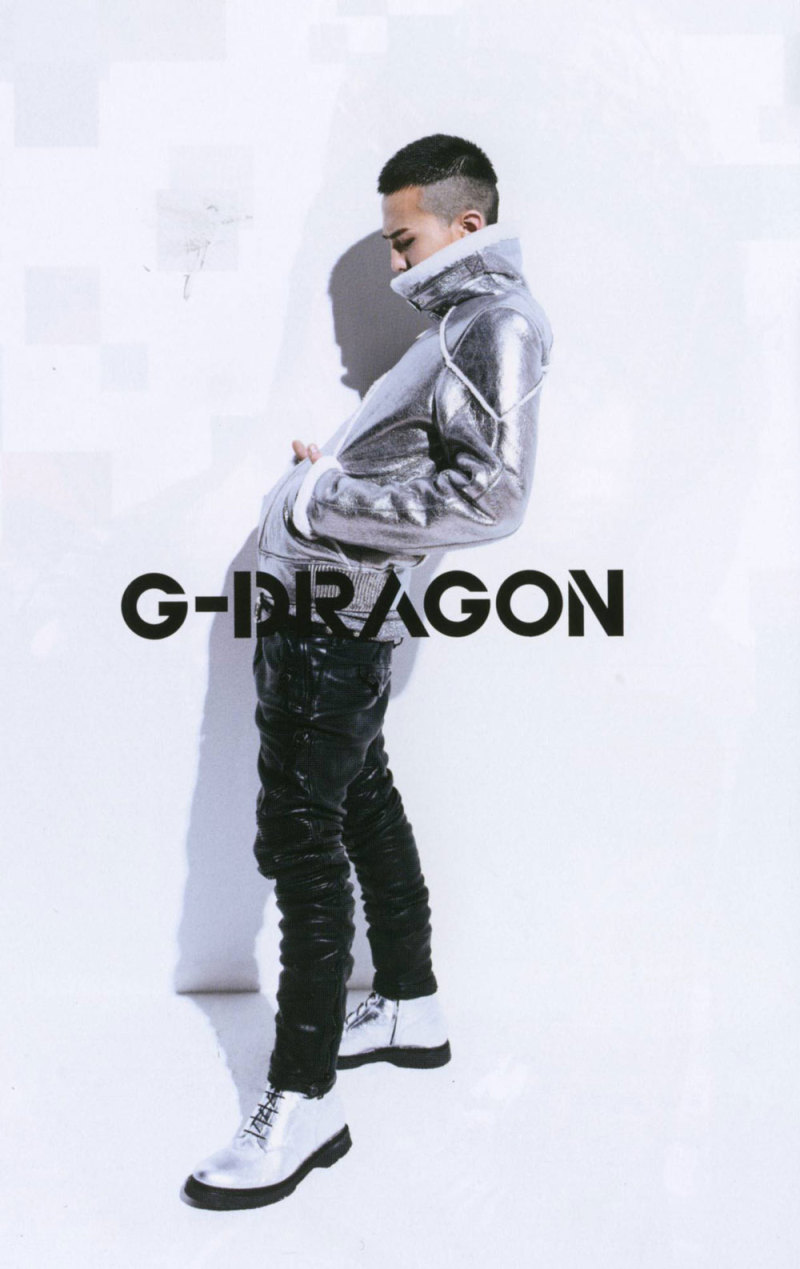 [Pics] Scans HQ del Single de GD & TOP "Oh Yeah" Gdragon+TOP+OH+Yeah+Japanese+%252817%2529
