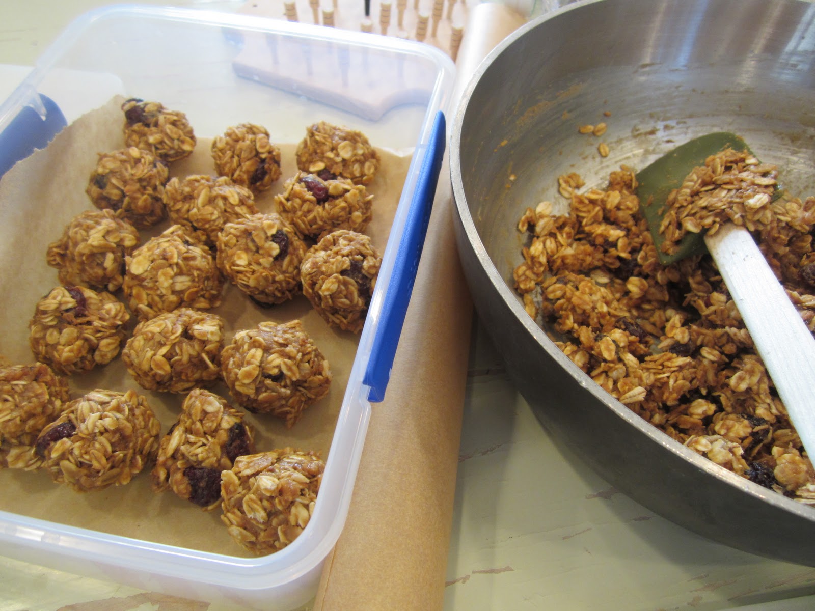 The Full Plate Blog granola balls a makeahead sweet treat