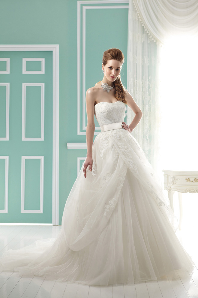 wedding-dress-jasmine-bridal-collection-fall-2012-Style+F141063.jpg