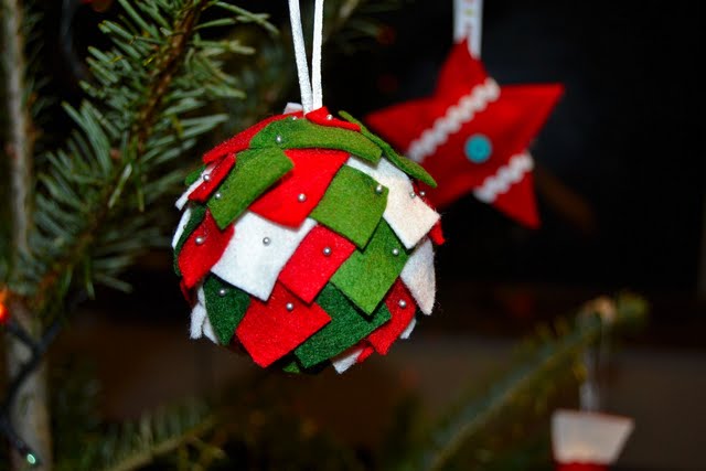 imagenes bolas de navidad - Bolas De Navidad Fotos y Vectores gratis Freepik