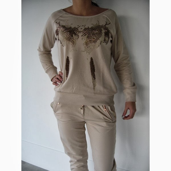 Beauty Jumpsuit huispak aan één stuk.