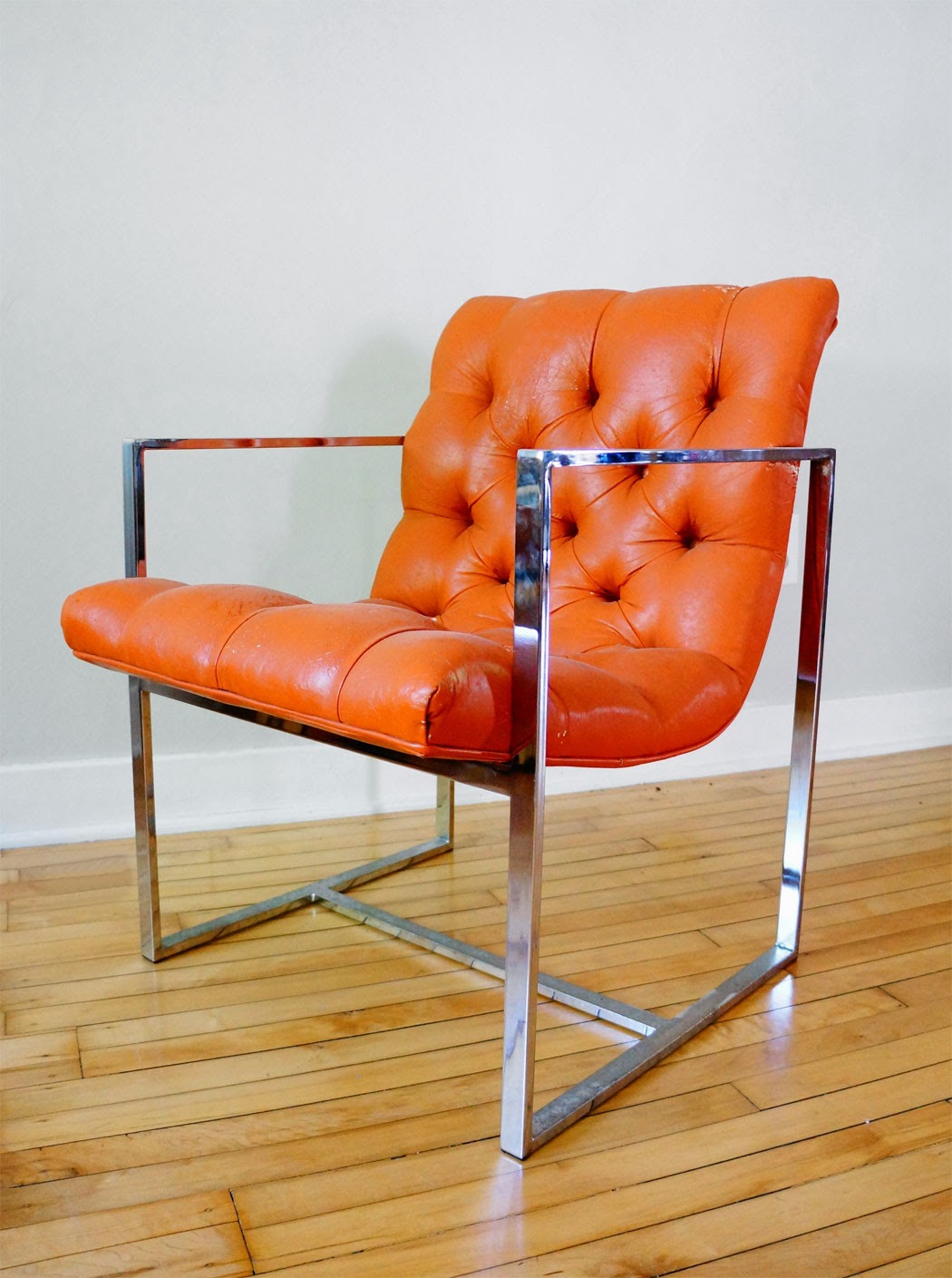 str8mcm Chrome and Vinyl Lounge Chair