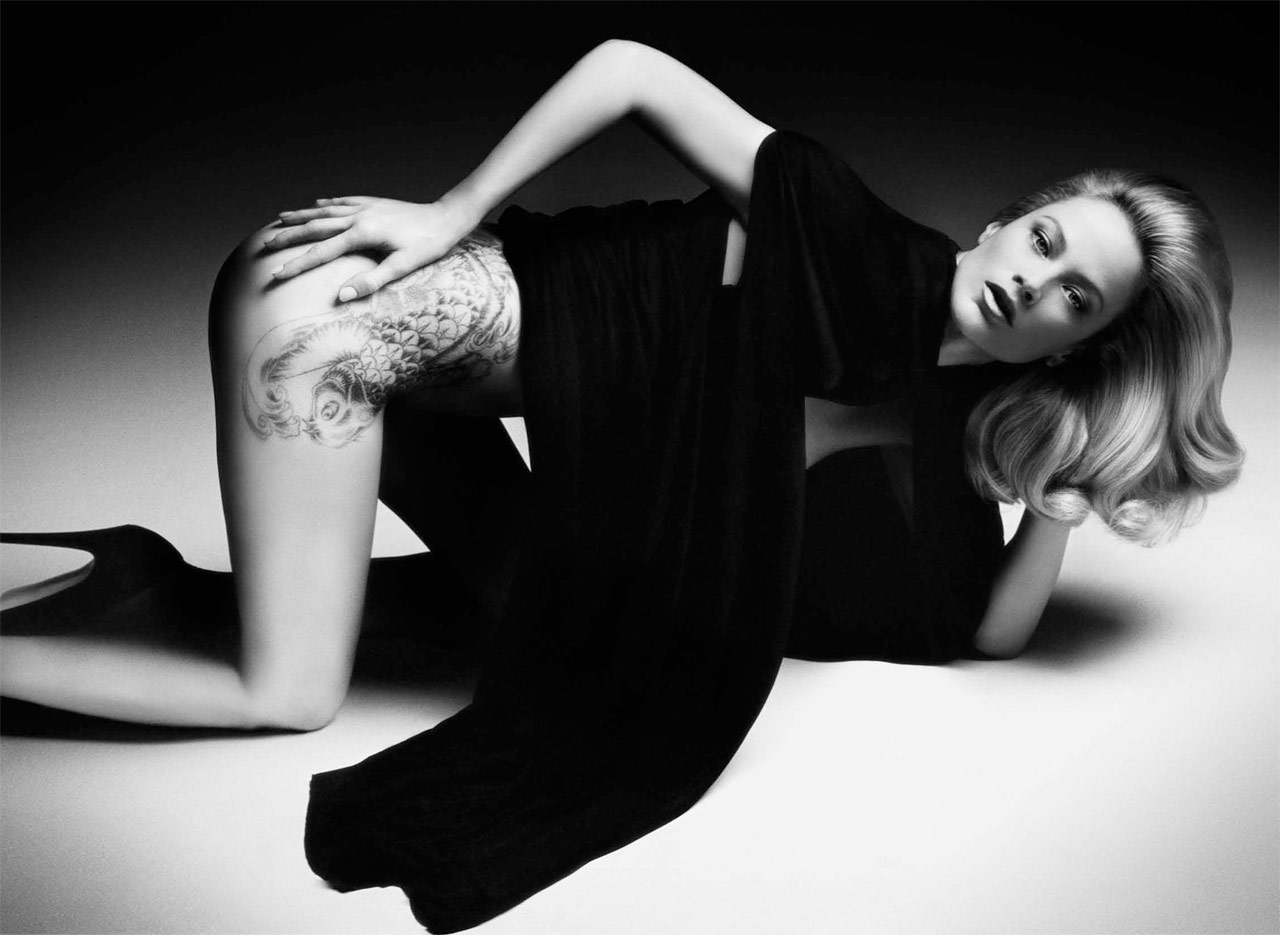 http://4.bp.blogspot.com/-mw8VzoG_Gzc/TWLUel5xakI/AAAAAAAACMM/_1UNyK8PHqY/s1600/Carolyn+Murphy+muse+magazine+2011+Luigi+Murenu+special+by+Danielle+Duella+and+Iango+Henzi..jpg