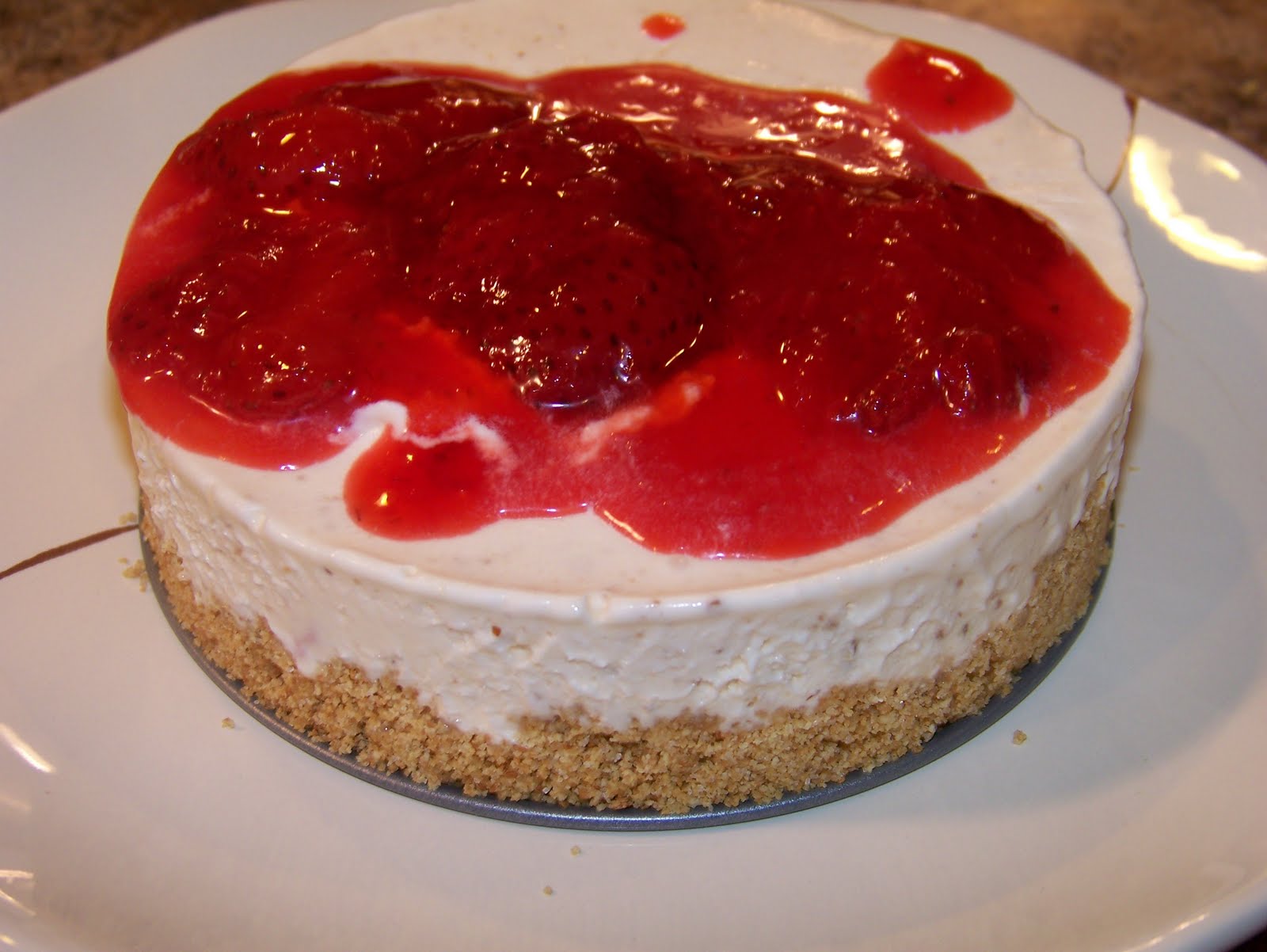The Peppered Pantry Frozen Strawberry Cheesecake & CSN Review
