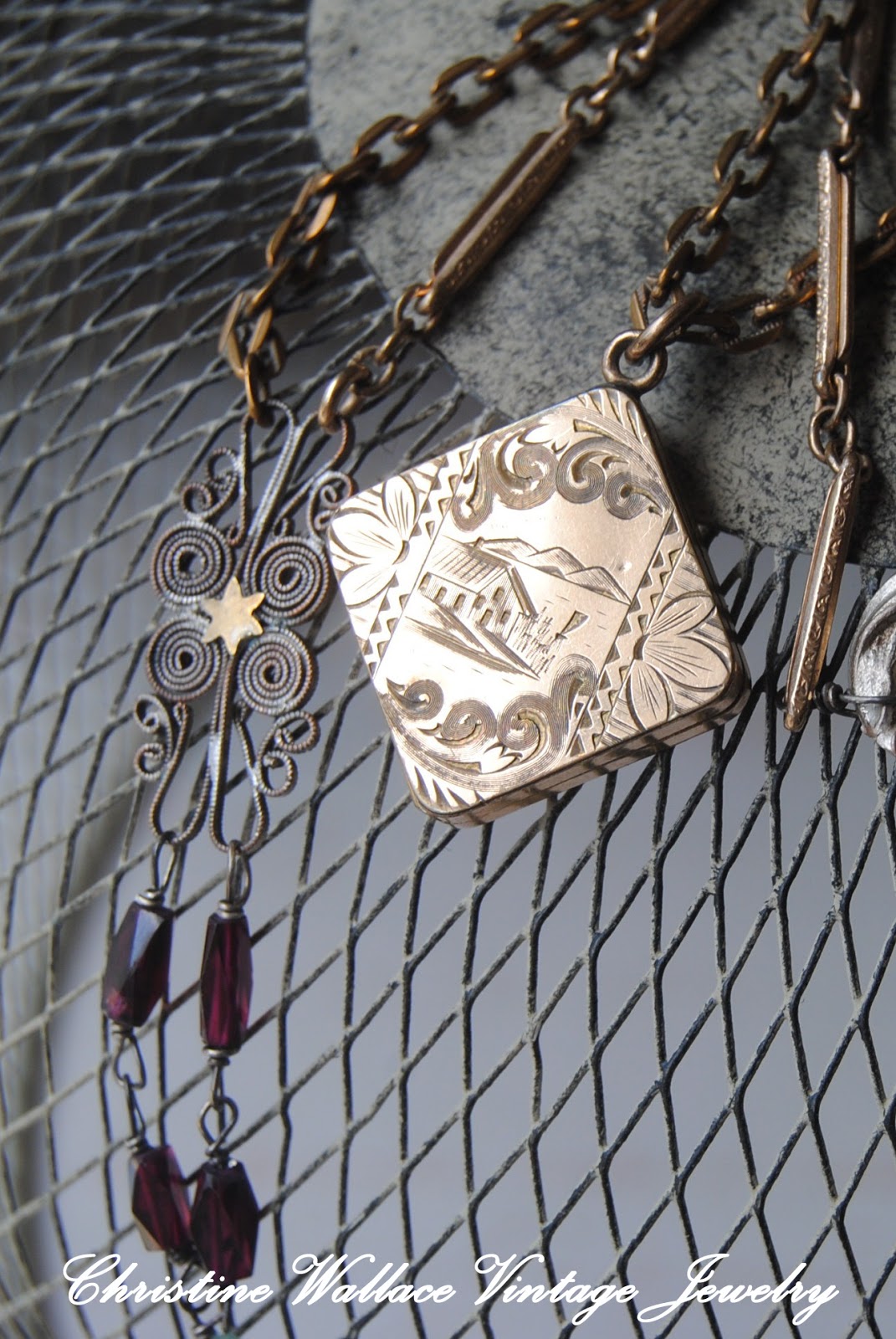 Christine Wallace... "Honoring Life Through Jewelry": Lockets, Lockets
