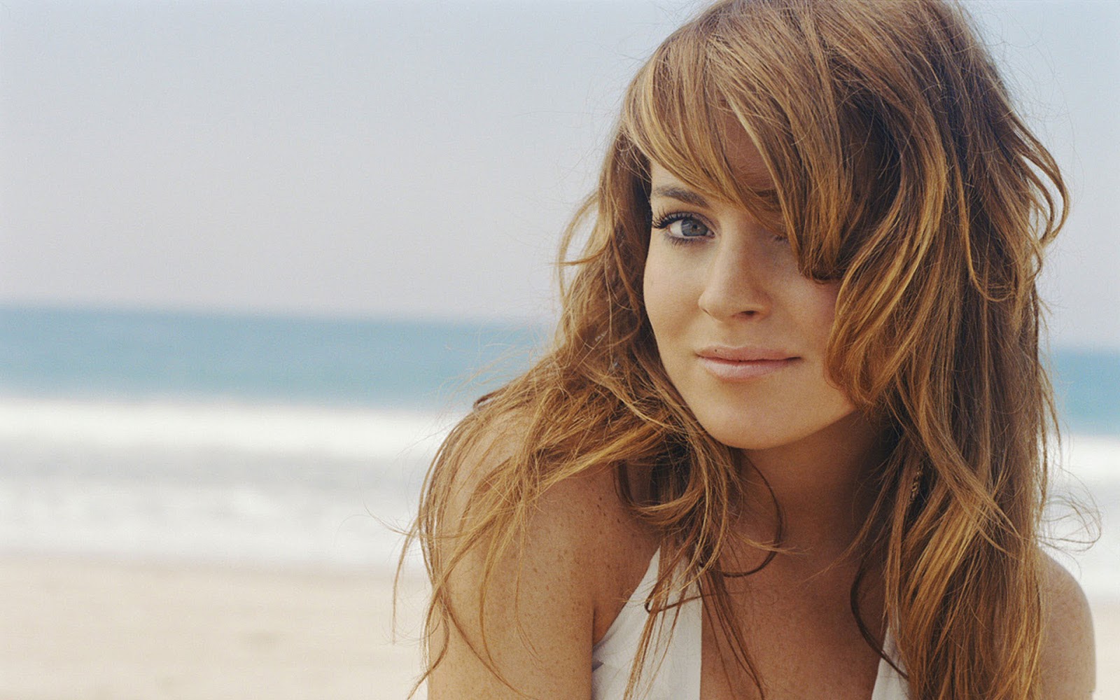 beautiful lindsay lohan wallpapers