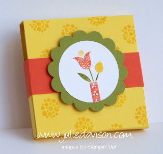 http://juliedavison.blogspot.com/2012/04/summer-smooches-3x3-note-holder.html