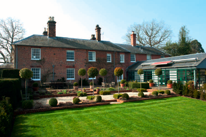 Bucklebury Middleton House | kate cancels america s cup engagement and rests in bucklebury Bucklebury Middleton House | kate cancels america s cup engagement and rests in bucklebury