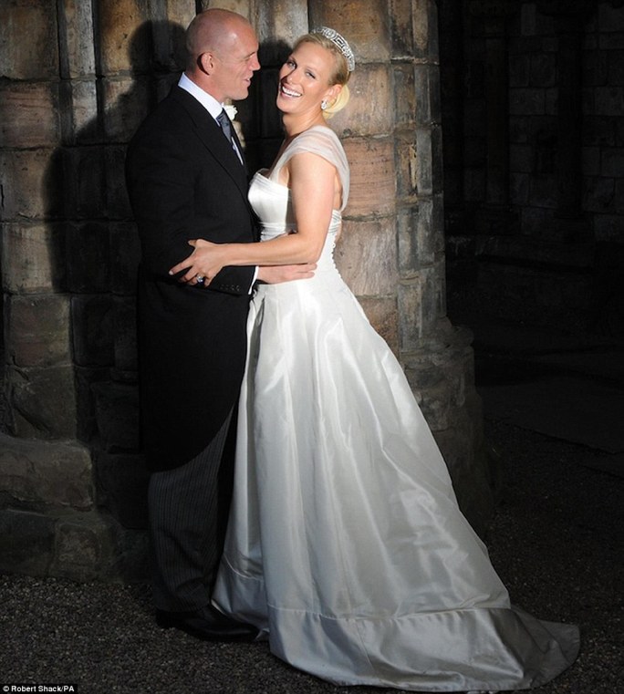 Zara Phillips Wedding Dress