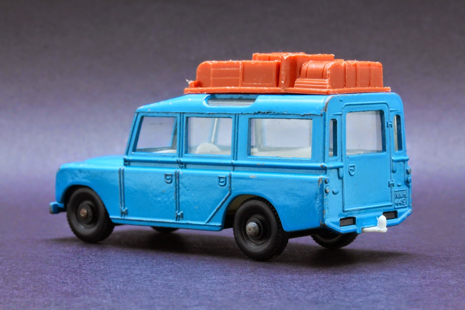 Diecast Hobbist 1969 Matchbox No.12C Land Rover Safari