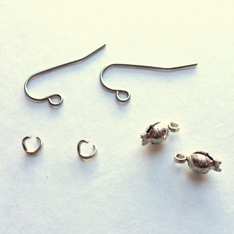 Mich L. in L.A. Unexpected Knot Cover Jewelry