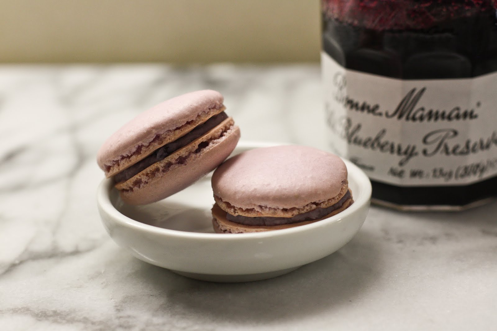 Annee de Macaron Fresh Raspberry Purée & Blueberry Preserve Mascarpone