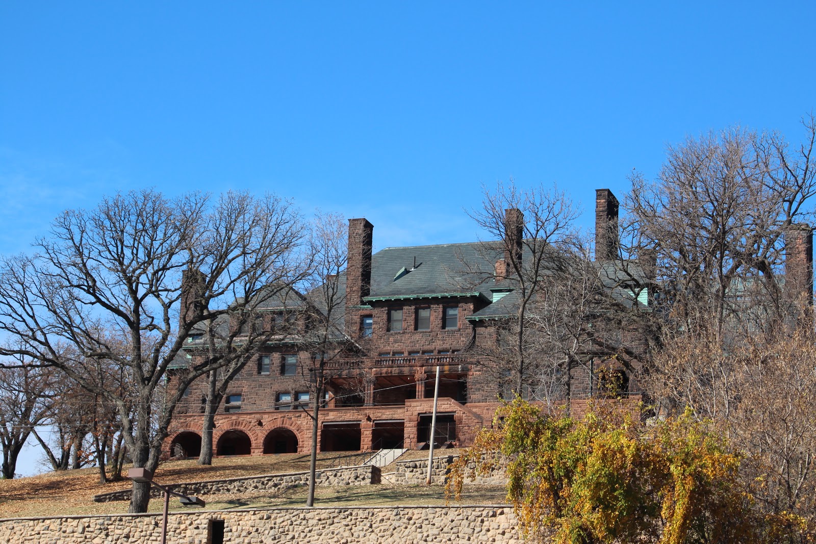 VISUAL SAINT PAUL James J. Hill Mansion
