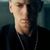 Eminem Revive os Altos e Baixos de Sua Carreira no Divã com Rihanna em Seu Novo Clipe, "The Monster"!