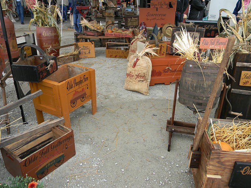 From Primitives And Fine Antiques To Seasonal Crafts Junque I Even Found A Sewing Machine Like The One Just Did Post From Primitives And Fine Antiques To Seasonal Crafts Junque I Even Found A Sewing Machine Like The One Just Did Post