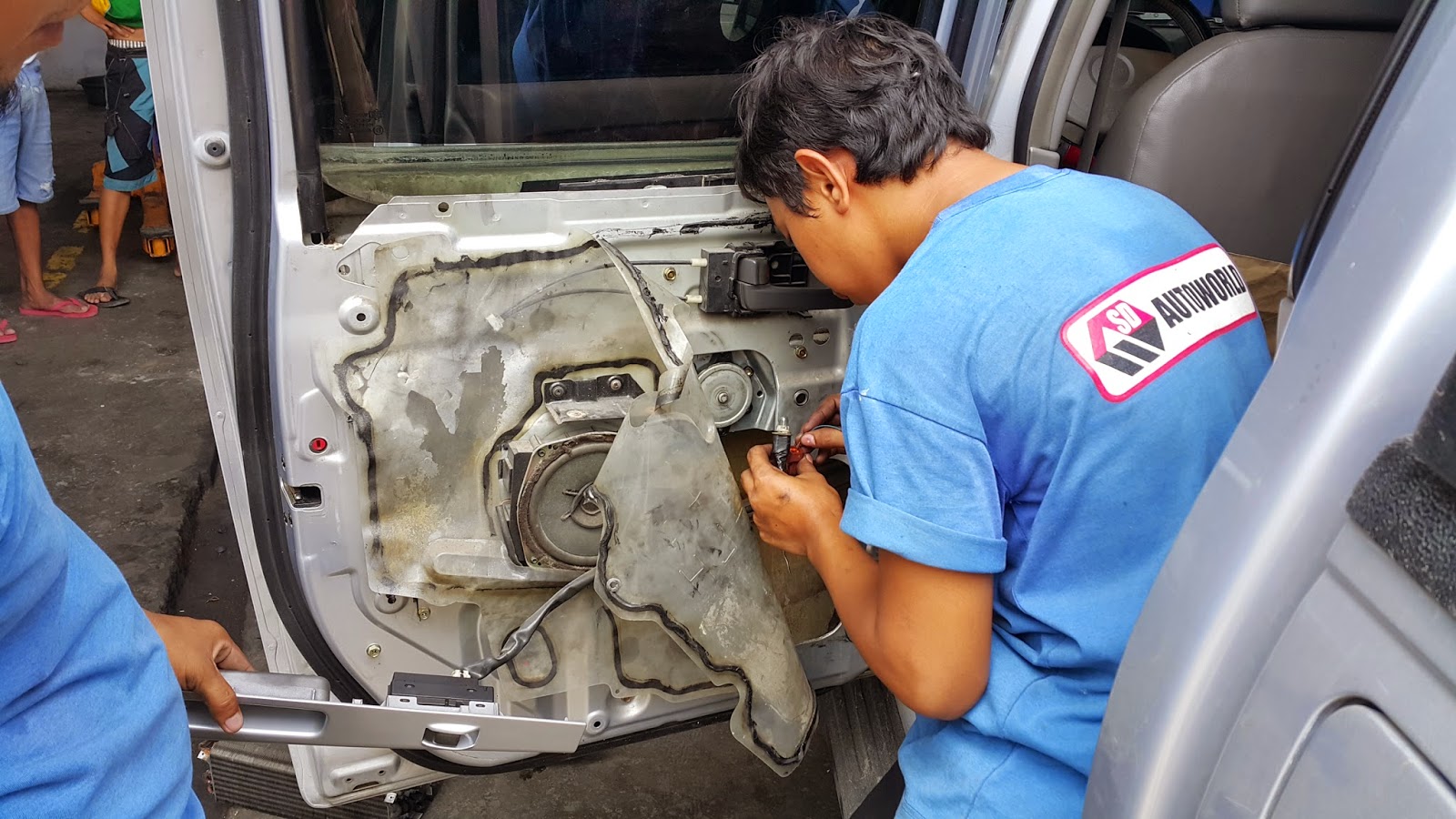 Sd Autoworld Mechanic S Corner Isuzu D Max Power Window Problem