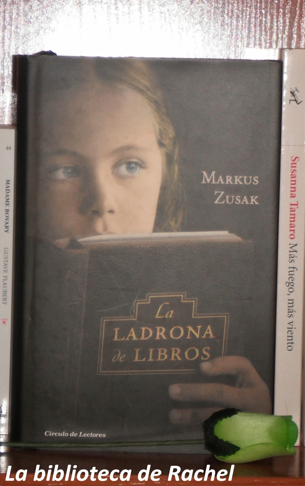 La ladrona de libros (Narrativa) : Zusak, Markus, MARTIN DE DIOS, LAURA;:  : Libros