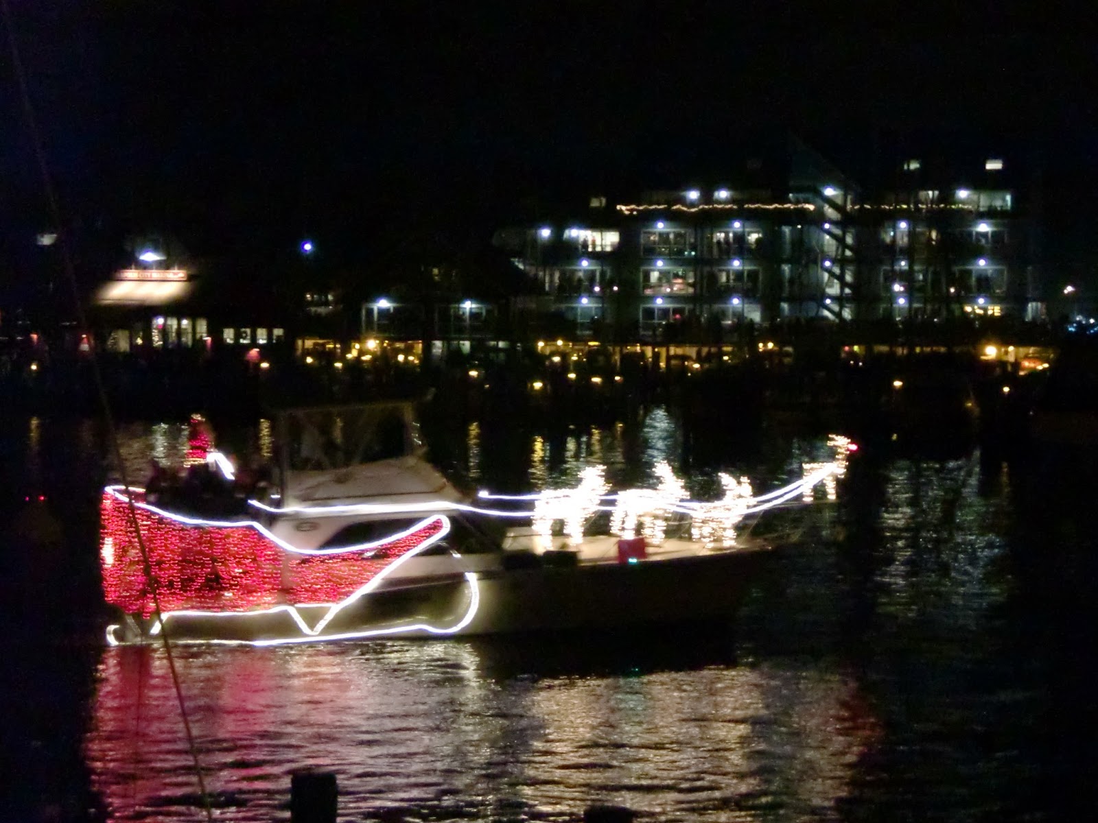 Annapolis, MD Lighted Yacht Parade Explore This City