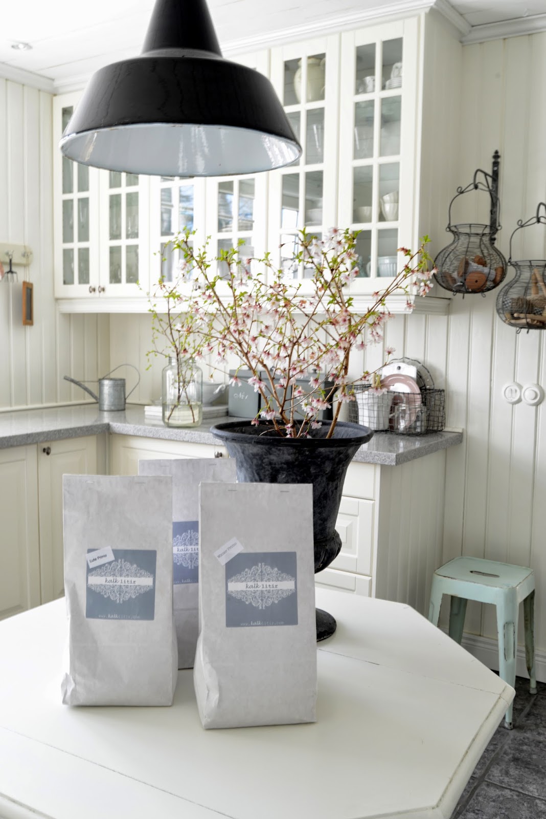 Add: design / anna stenberg / lantligt på svanängen: kalklitir