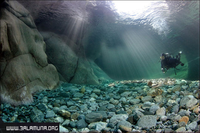 فَـنَهْر فيرزاسكا verzasca الواقع في فَـنَهْر فيرزاسكا verzasca الواقع في
