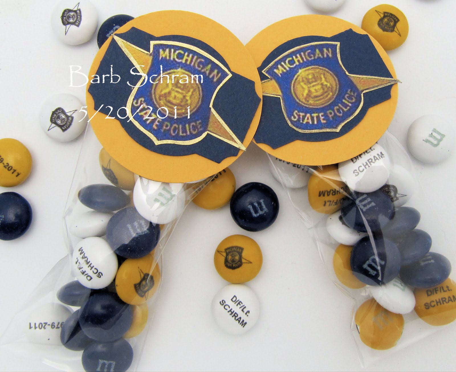 explore dream discover retirement table favors