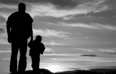 Syurga Juga Berada Ditelapak Kaki Ayah