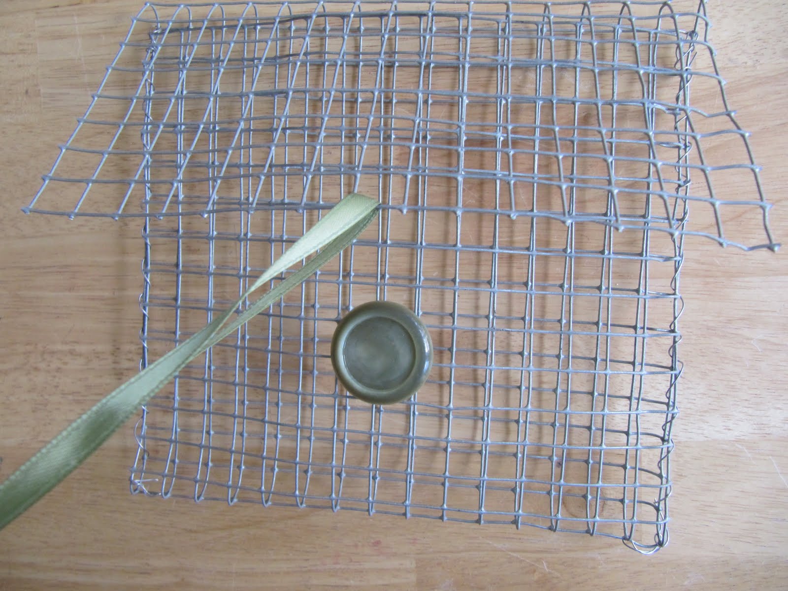 Sew Many Ways...: Tool Time Tuesday...Bird Nest Material