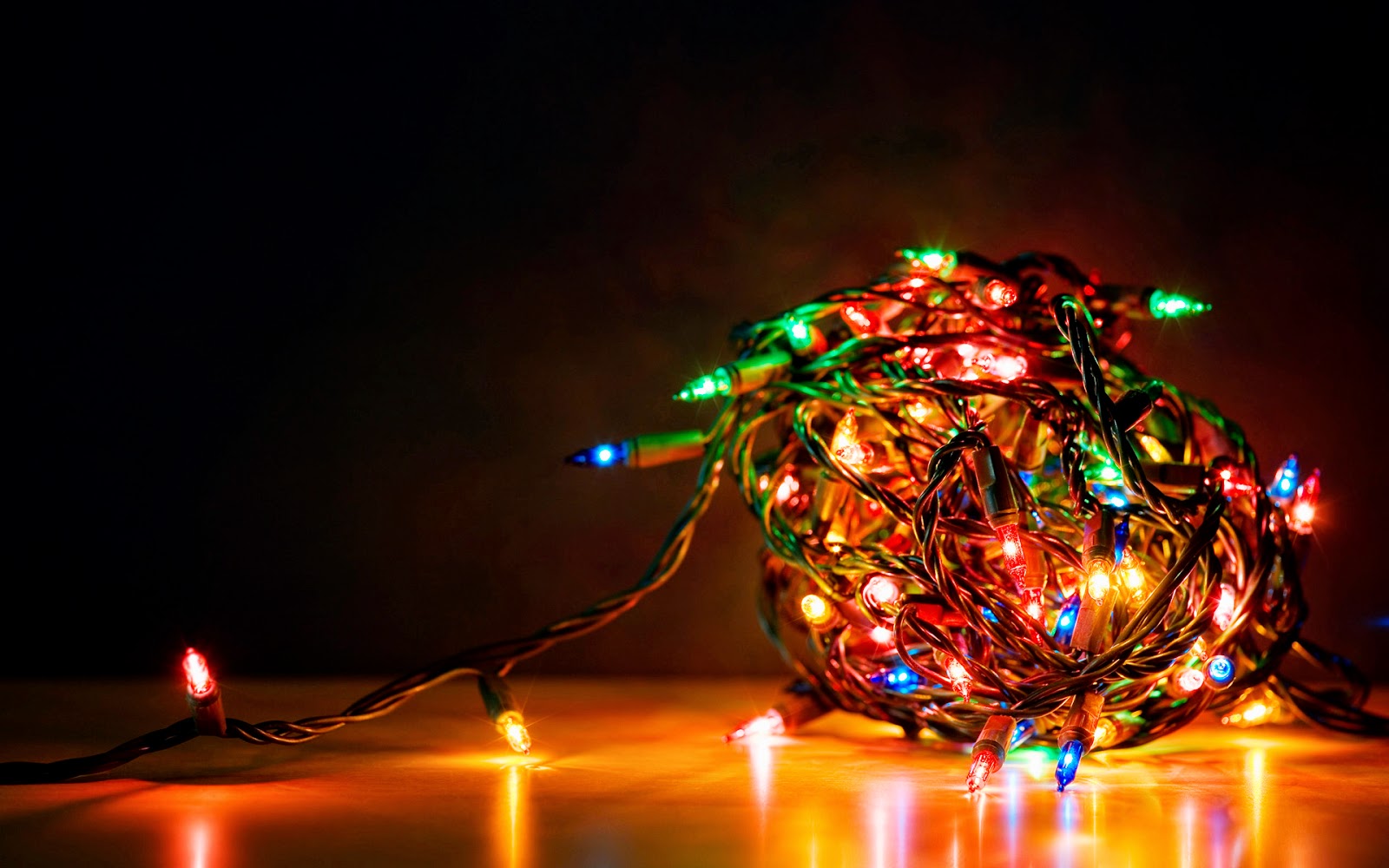 Remember to turn off your Christmas tree lights to save electricity and avoid a fire! Remember to turn off your Christmas tree lights to save electricity and avoid a fire!