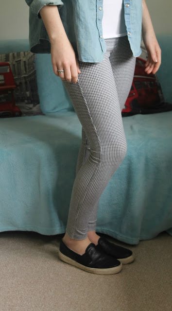 OOTD: New Denim Shirt and Leggings fashion blogger Topshop Zara H&M blog
