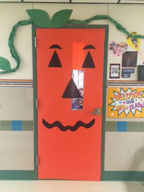 Crafty Texas Girls: Pumpkin Door Decoration
