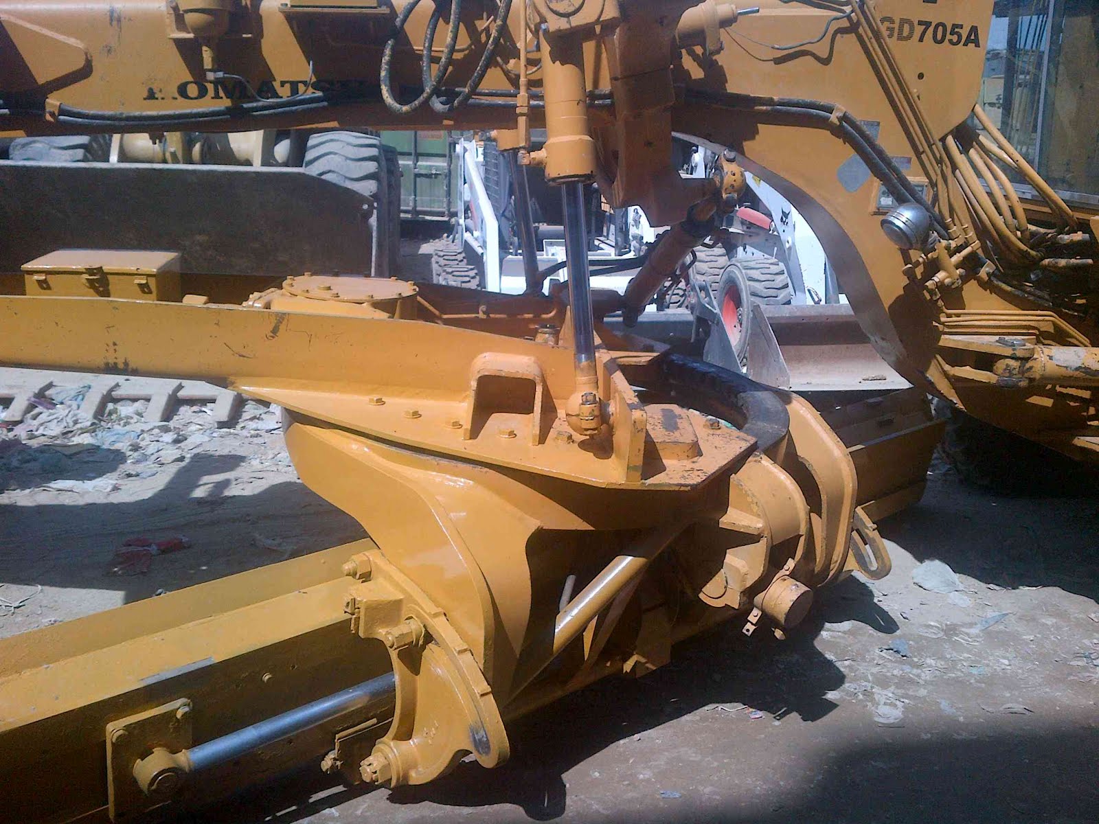 RAFIQ BROTHERS Komatsu GD705A4 Motor Grader for Sale in Karachi Pakistan
