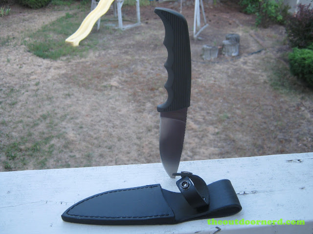 Kershaw Bear Hunter II stuck into deck Kershaw Bear Hunter II stuck into deck