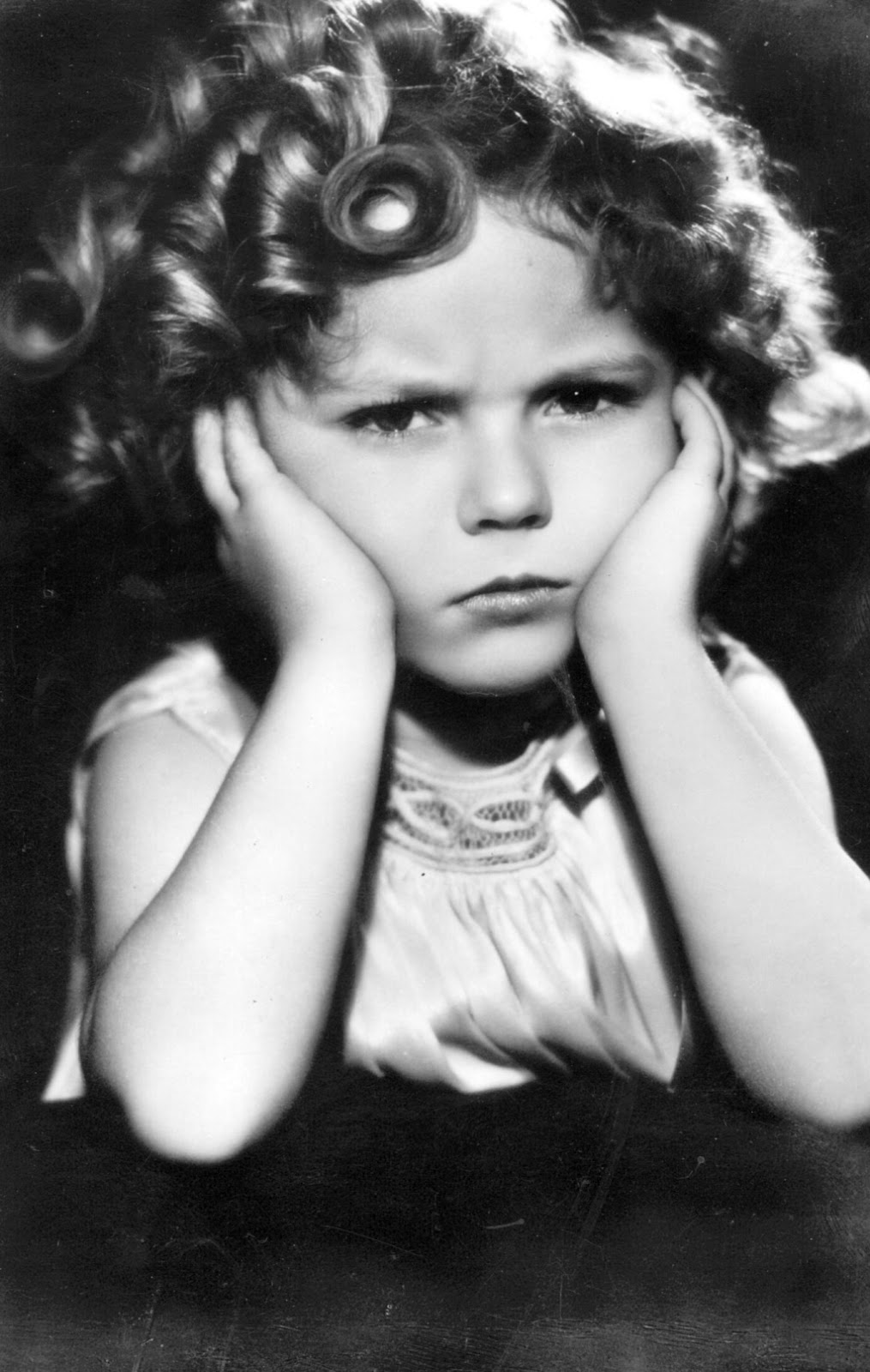 35 Amazingly Cute Photos of Shirley Temple As a Child in the 1930s
