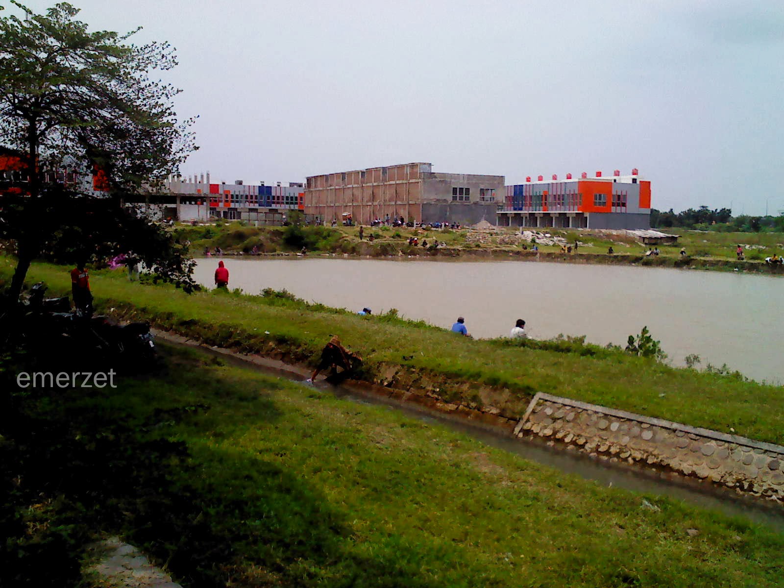 Pembangunan Plumbon Square-Kabupaten Cirebon, 15 Februari 2014 Pembangunan Plumbon Square-Kabupaten Cirebon, 15 Februari 2014