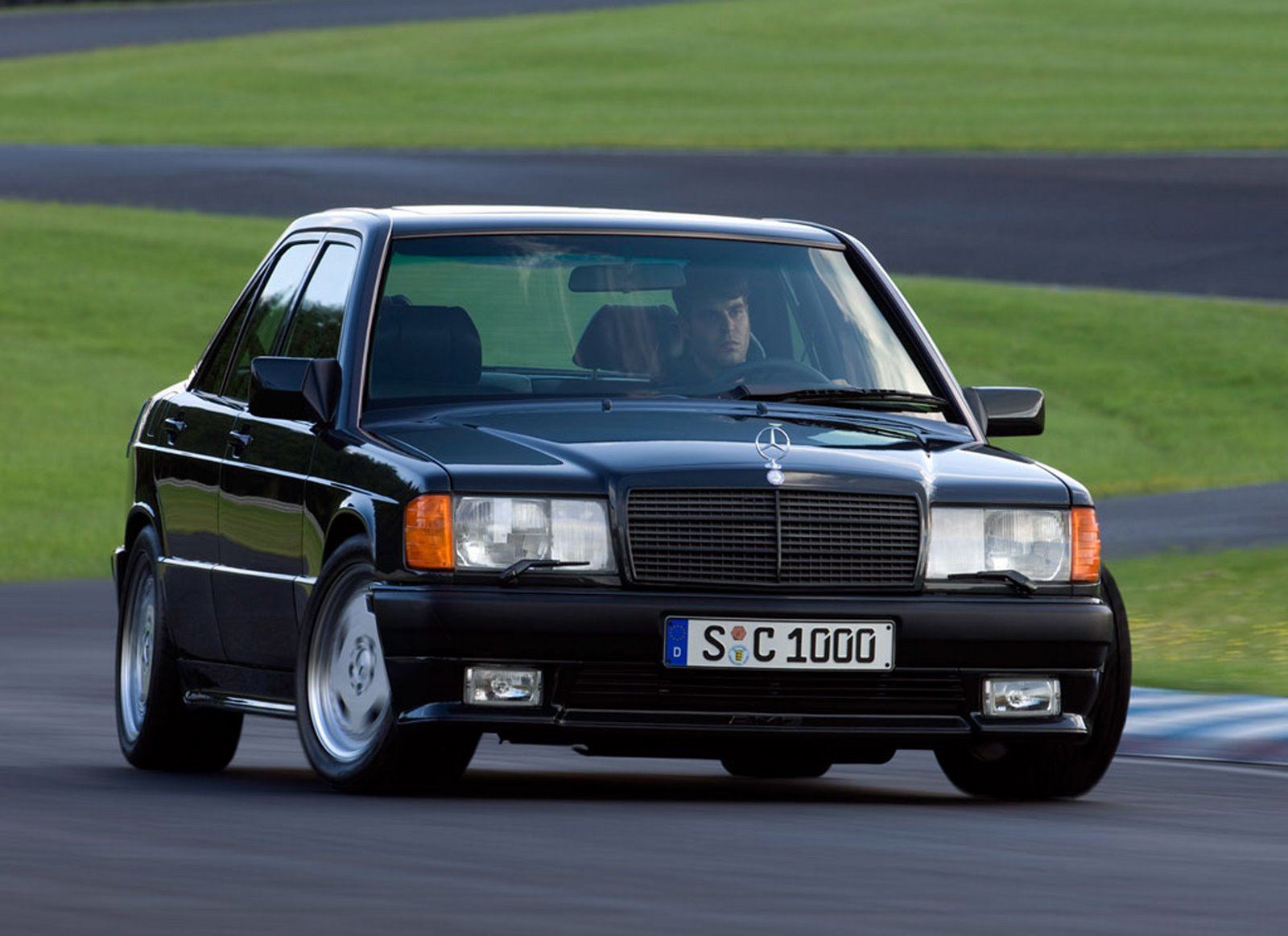 Style Steer: the Mercedes-Benz W124 Coupé Drips With Star Quality