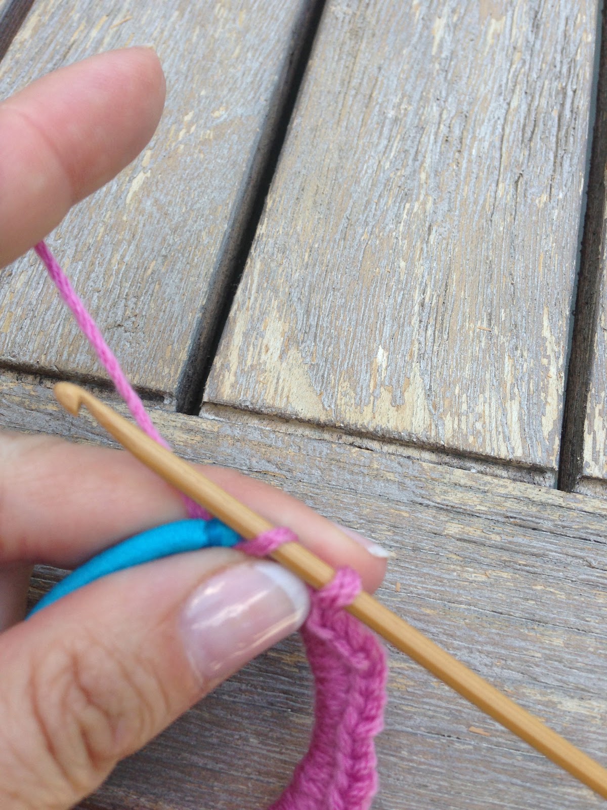 Annoo's Crochet World Easy Ruffled Upcycled Hair Elastic Free Pattern