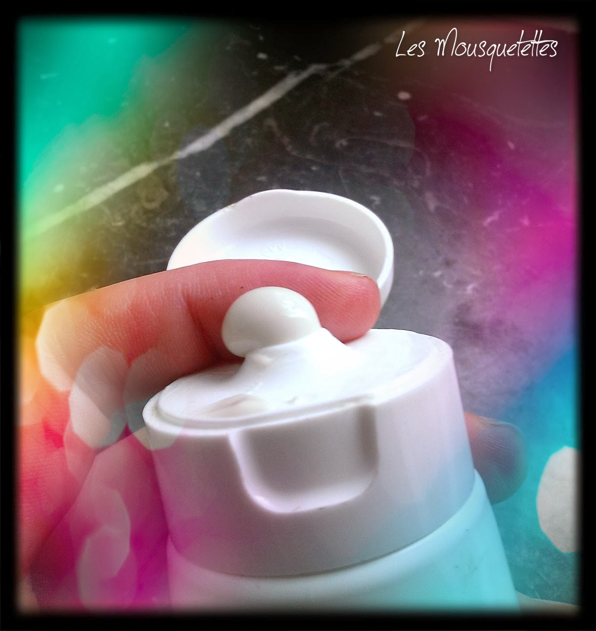 Texture masque crème Skintense Convenion Cosmetics - Les Mousquetettes© Texture masque crème Skintense Convenion Cosmetics - Les Mousquetettes©