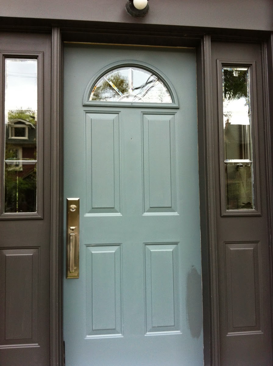 an easy and inexpensive front door makeover Paper Parade Co.