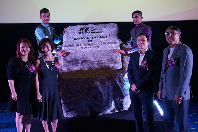 Present at the launch of the new outlet were (L-R) Ms. June Lim (Country Head Malaysia & Asset Management Director, ARA Private Funds), Ms. Koh Mei Lee (GSC Chief Executive Officer), Mr. Thomas Kong (Fund Director, Straits Investment Partners & Director Asset Management, ARA Private Funds) and Mr. Irving Chee (GSC General Manager). GSC Klang Parade launch opening
