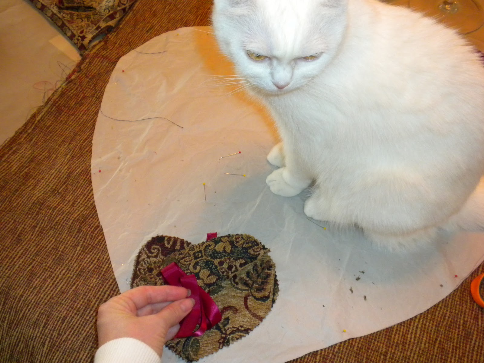 Lilly and The Heart Pillow Tutorial Lilly and The Heart Pillow Tutorial