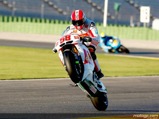 Marco Simoncelli Dead: Italian Motorcycle Rider Dies In Malaysian Marco Simoncelli Dead: Italian Motorcycle Rider Dies In Malaysian