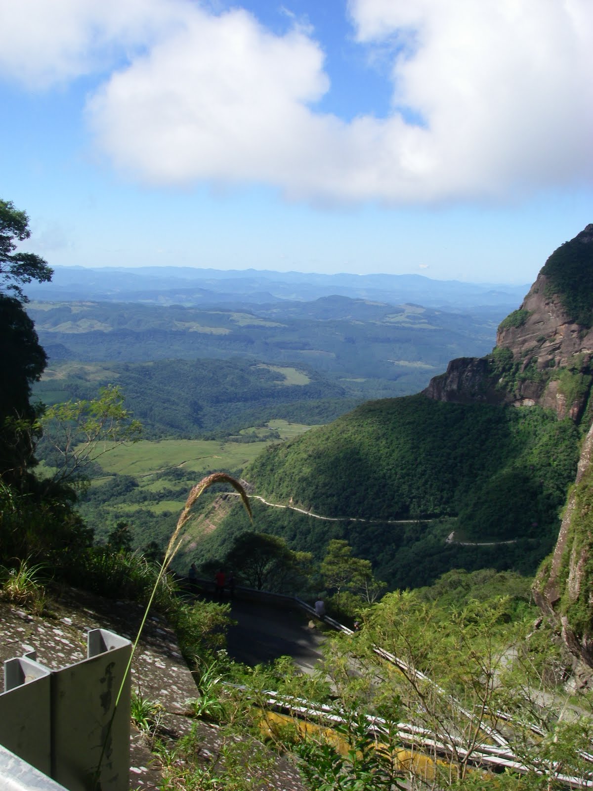 moto & estrada SERRA DO RIO DO RASTRO\CORVO BRANCO\PEDRA FURADA