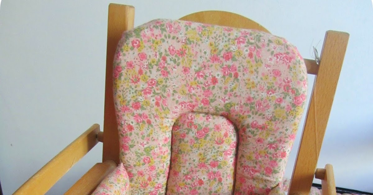 Au petit bonheur: Tuto de coussin de chaise haute pour les poupées