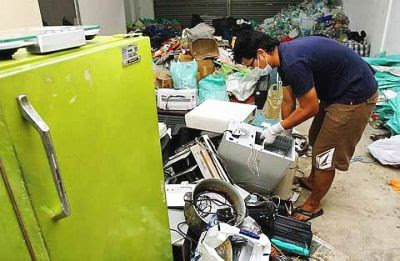 Rcycle centre filled with unwanted stuff lying around