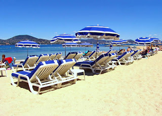 Best Beaches in St. Tropez - Luxury Home Rentals in Miami, Aspen & St.  Tropez - Villazzo