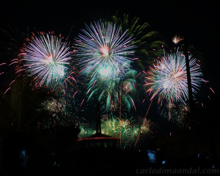 Philippine Pyromusical Competition At The SM Mall of Asia MOA - Team Australia Philippine Pyromusical Competition At The SM Mall of Asia MOA - Team Australia